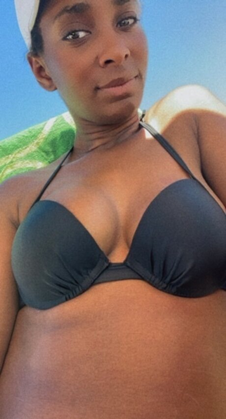 Kelliebeann nice model pic