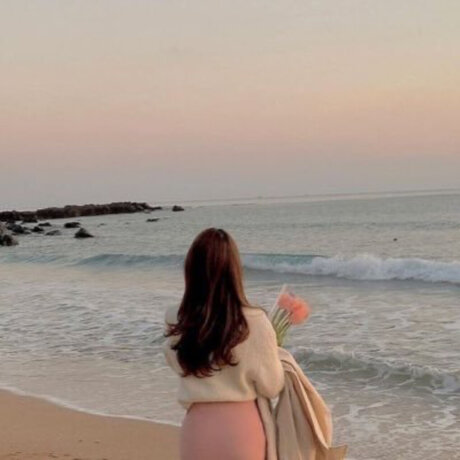 sweetnlow model top pictures