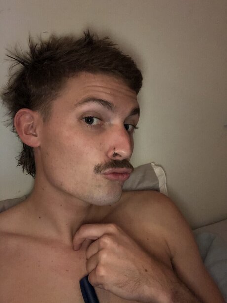 Slipping Willy model erotic photos