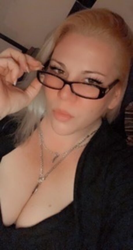 Deanylove hd pornstar images