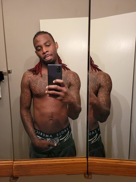 GoodJug model sexy img