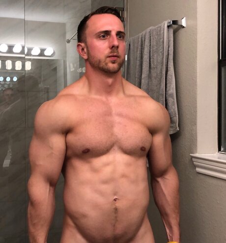 Alejandro Taylor star erotic galleries