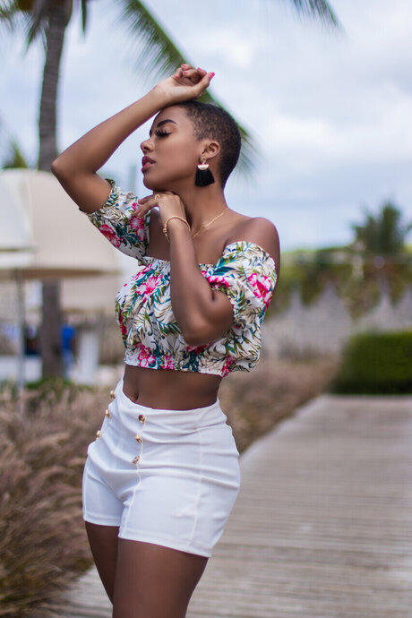 Reidy Everett pretty pornstar archive