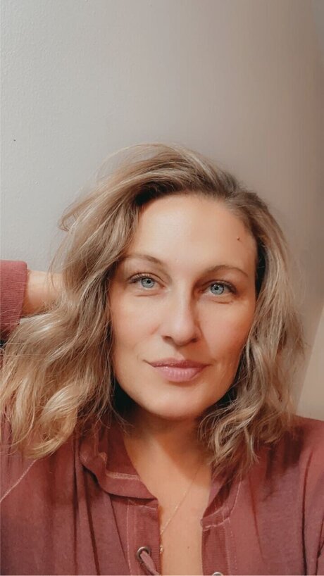 Bomshell pornographic star photos