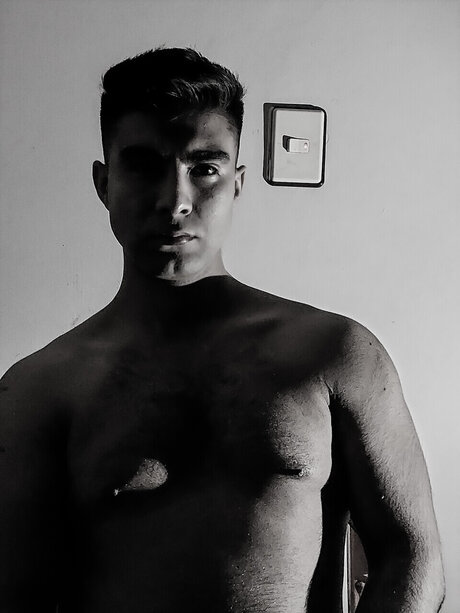 Alan DH porn model photo