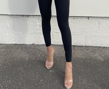 Royal feet model art photo