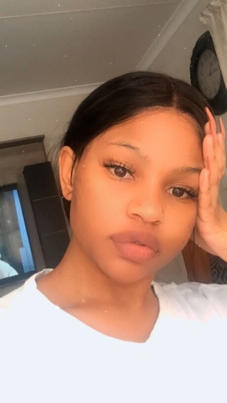 LindiweHlophe best pornstar gallery