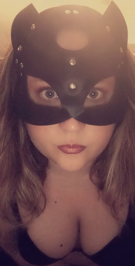 Lithinissi pornstar top picture