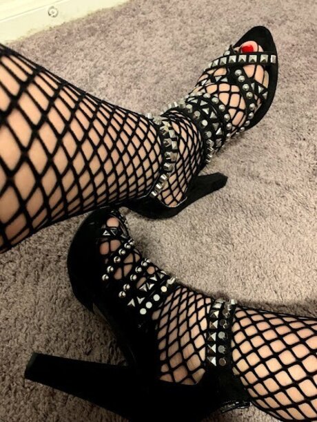 Carmilla Moon star sex picture