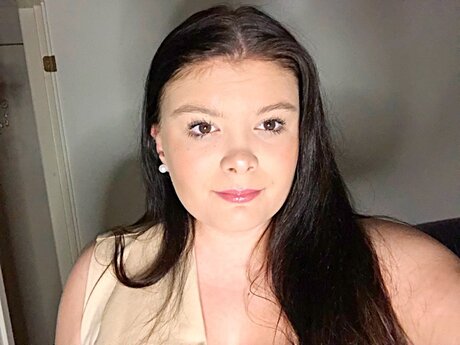 Iitus model hot image