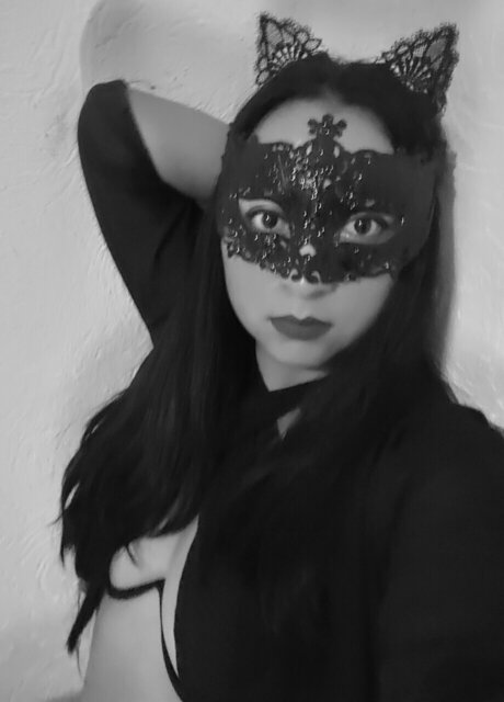 Holiiii nudes pornstar image