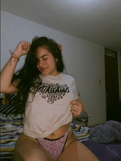 Anguie vargas model free archive