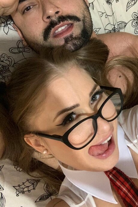 Lolla Metal xxx actress photo