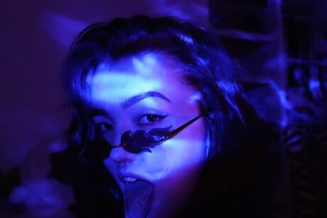 Itsmeeli erotic model img