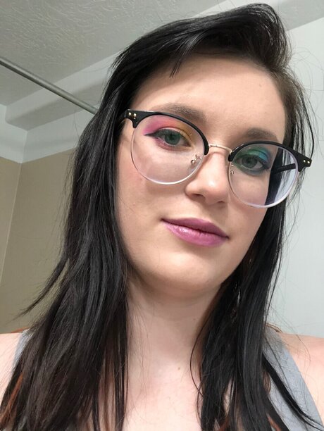 Megan Rose exclusive star img