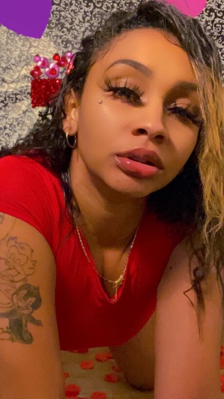 NVbbyENVY nude actress pics