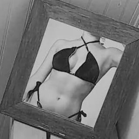 Chely naked actress pictures