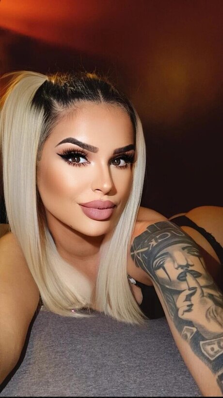 BabyCleo hot star gallery