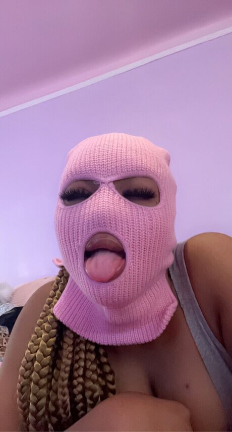 Pillow Princess_ model xxx photos