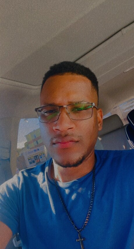 u18960837 pornstar nude archive