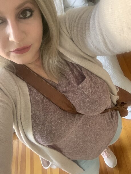 RogueAngelRN erotic pornstar pics