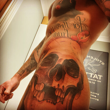 Tattooed Adonis pretty model image