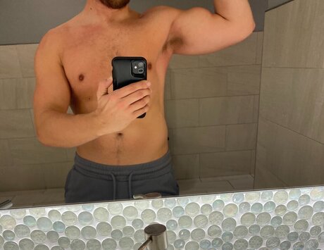 thirdlegger pornstar xxx picture