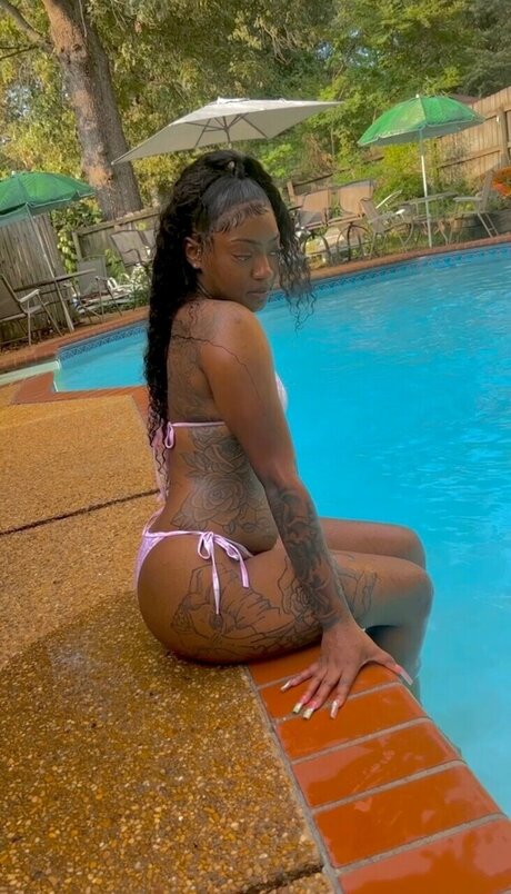 KayDior model perfect picture