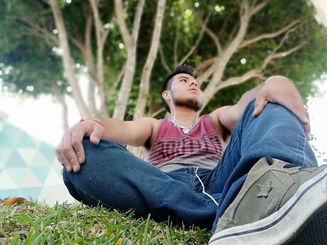 V ctor Manuel pornstar naked picture