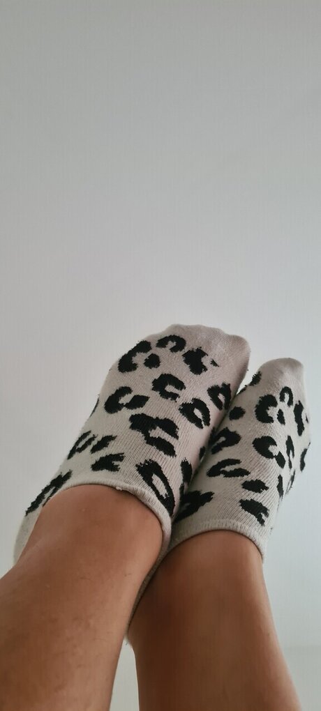 Pretty lovely feet pornstar naked photo