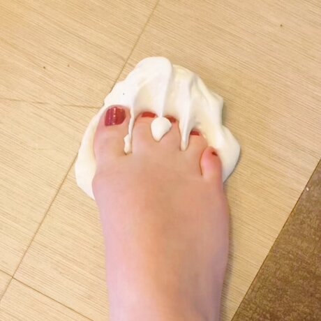 Blondewantsfeet star pretty picture