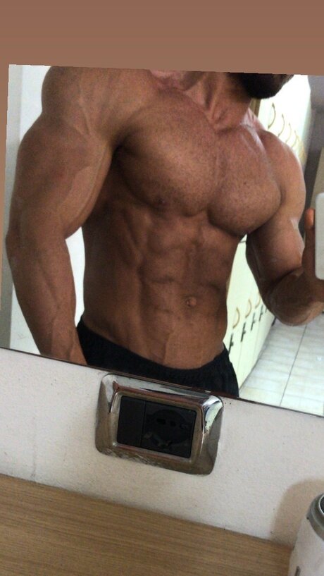 Muscle96 sex actress photo