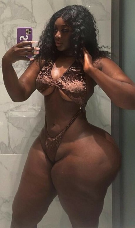 empressnard model nude photos