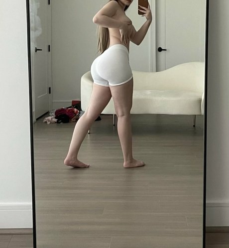 lesbian kissing onlyfans hot sex image