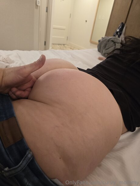 Curvy Mommy nice pornstar images