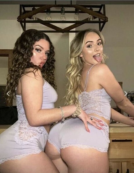 Smwea exclusive pornstar photo