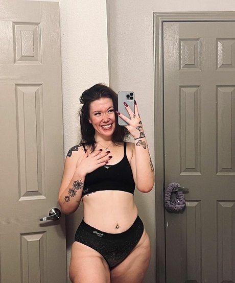 Lex Saige star naked pic