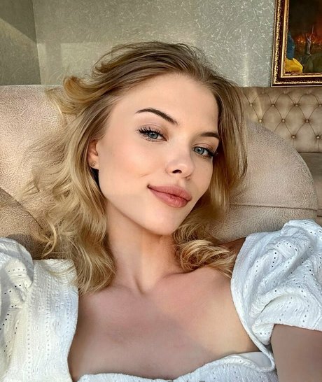 eva xx art actress pictures