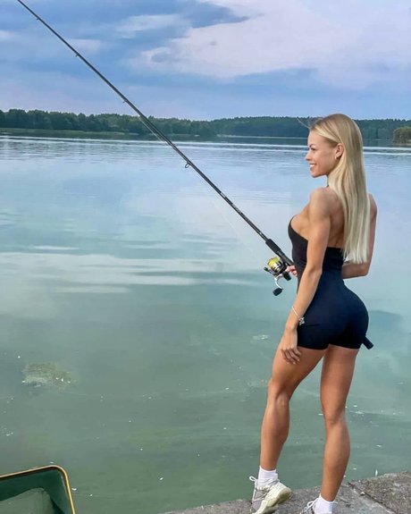 Viki Doux top star images