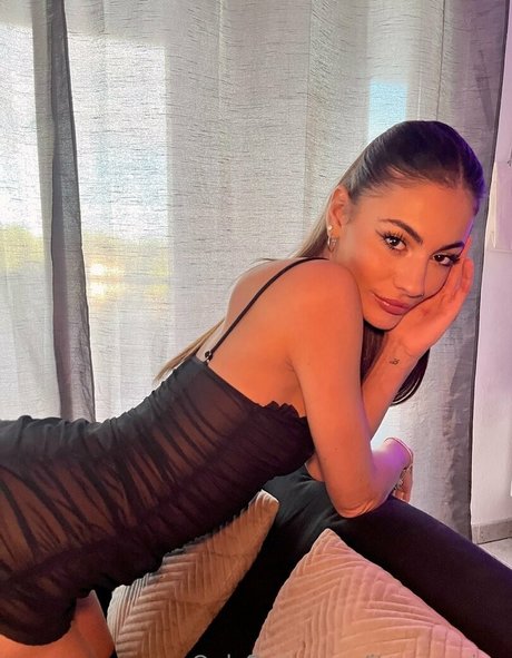 itscapucine star hot image