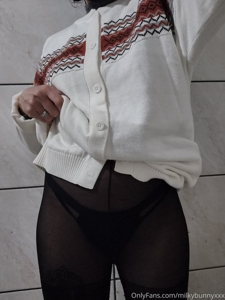 Hairy Angela sex actress archive