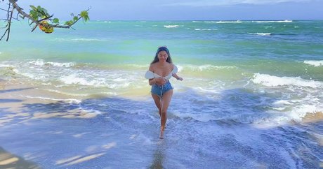 Jesslove7 free pornstar photos