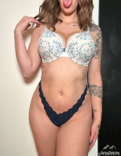 sucking cock onlyfans pretty images