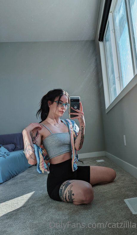 Catziilla Quick model image