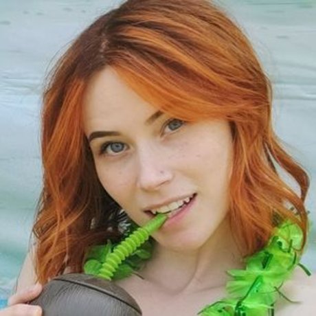 Catziilla model erotic pic