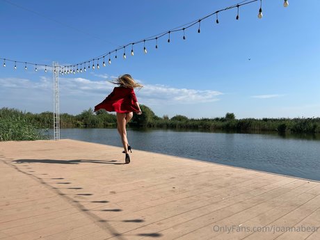 JoannaBear pornstar erotic archive