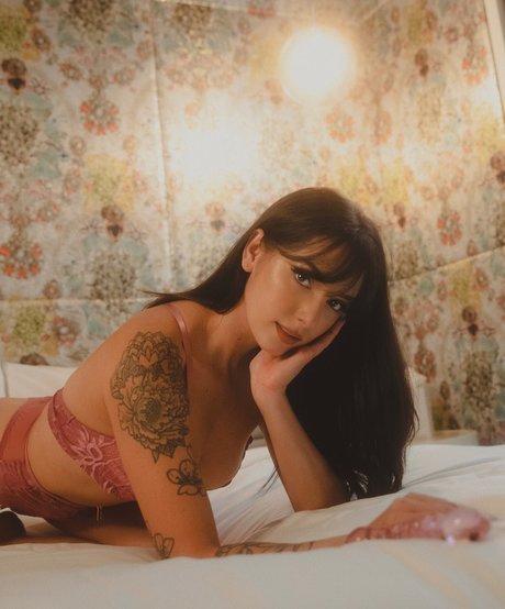 giant onlyfans hot image