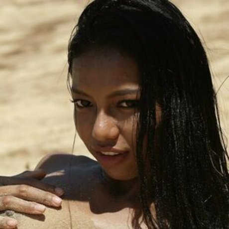 Chloe Saat star sex picture