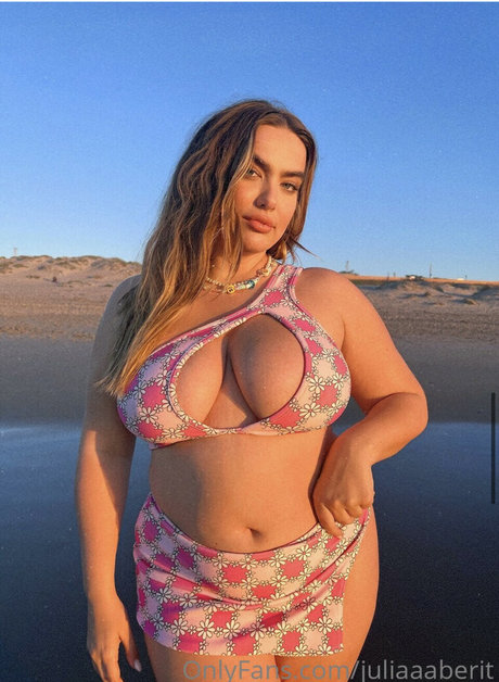 Julia Berit model free gallery