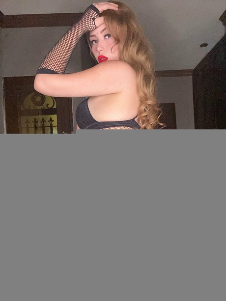 stephanie scarleth exclusive pornstar pic